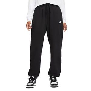 Nike | Women’s Club Fleece Oversized Mid-Rise Sweatpants | Large (12-14)